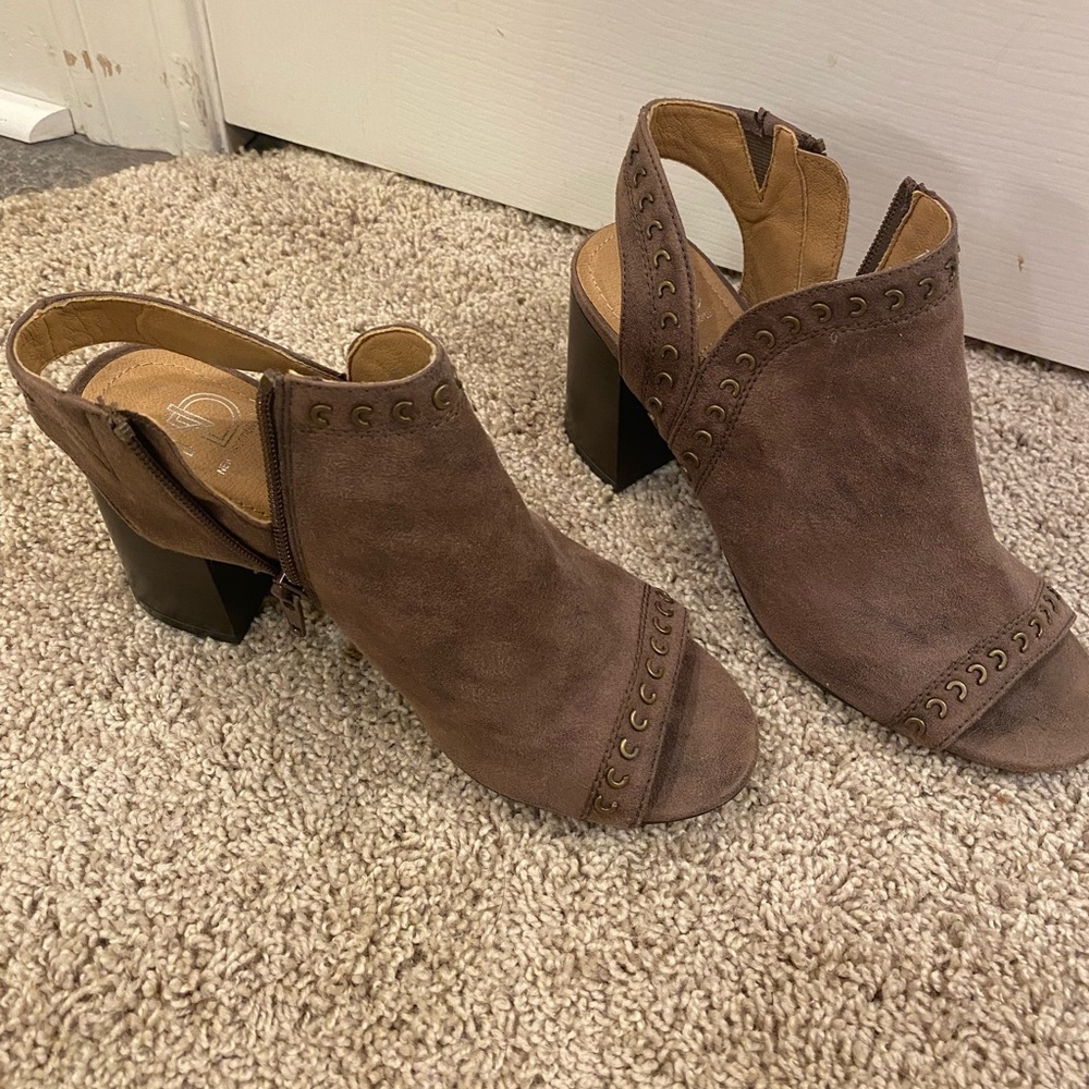 COPY - New Directions brown peep toe ankle boots, zip up sides, size 7.5